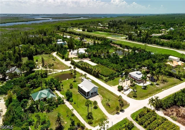 Photo 4 of Single family home for sale at 8500 Redwood Dr, Saint James City, FL 33956 | MLS# 2026034504 | Listing updated on 2026-08-20