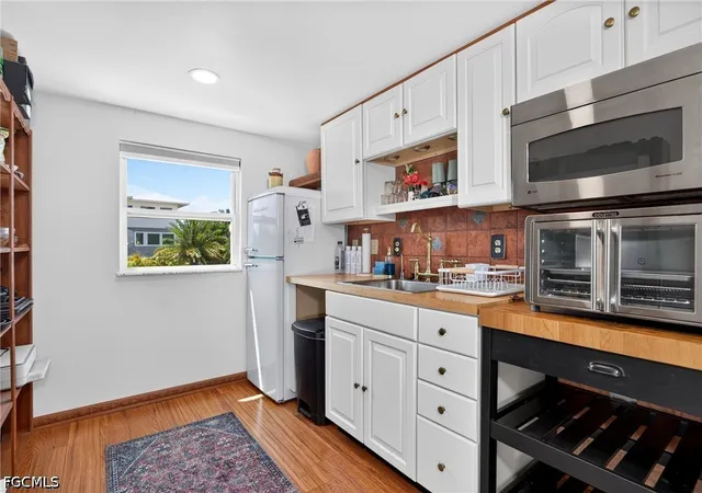 Listing Photo 3 - Condo for sale in building located at 4851 Gary Rd, Bonita Springs, FL 34134