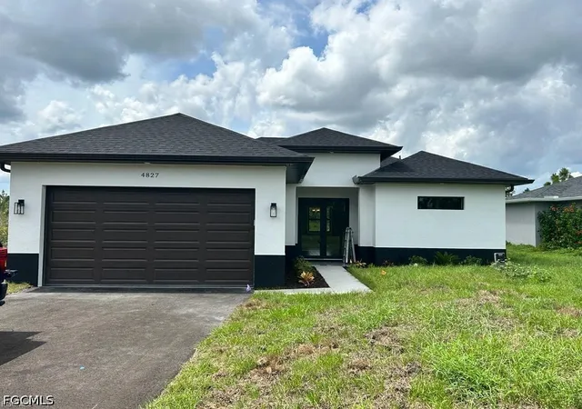 Photo 1 of Sale Pending at 4827 Everglades Blvd N, Naples, FL 34120 | MLS# 2026034546 | Listing updated on 2026-08-15