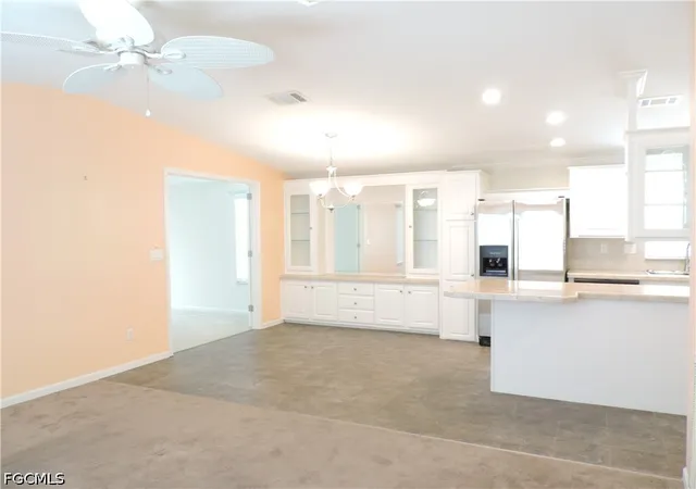 Photo 4 of Manufactured home for sale at 20701 Garden Dr, Estero, FL 33928 | MLS# 2026034562 | Listing updated on 2026-08-18