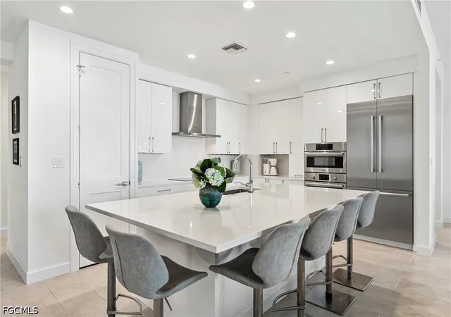Photo 3 of Condo for sale at 1115 Central Ave #557, Naples, FL 34102 | MLS# 2026034576 | Listing updated on 2026-08-15
