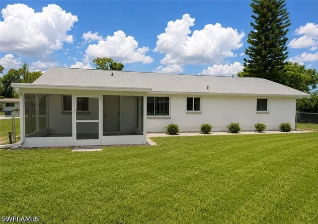 Photo 3 of Single family home for sale at 2137 Gorham Ave, Fort Myers, FL 33907 | MLS# 226029499 | Listing updated on 2026-08-27