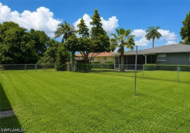 Photo 4 of Single family home for sale at 2137 Gorham Ave, Fort Myers, FL 33907 | MLS# 226029499 | Listing updated on 2026-08-27