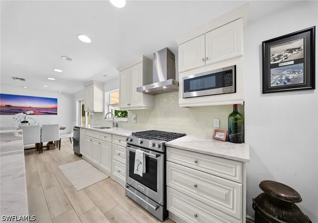 Photo 4 of Sale Pending at 1135 7th Street S, Naples, FL 34102 | MLS# 226029118 | Listing updated on 2026-08-27