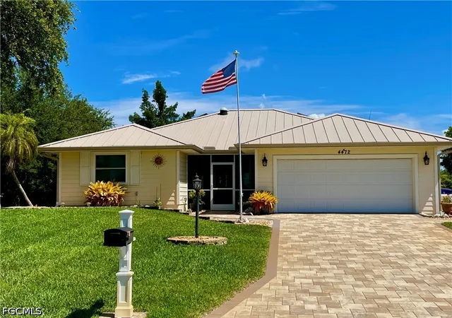 Photo 1 of Single family home for sale at 4472 Lake Heather Cir, St James City, FL 33956 | MLS# 2026034608 | Listing updated on 2026-08-28