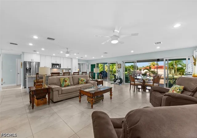Photo 4 of Single family home for sale at 2498 Sapodilla Ln, Saint James City, FL 33956 | MLS# 2026034614 | Listing updated on 2026-08-18