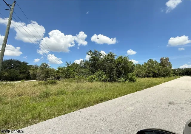 4th image of 1107 Meadow Rd, Lehigh Acres, FL 33973 | MLS# 226029532