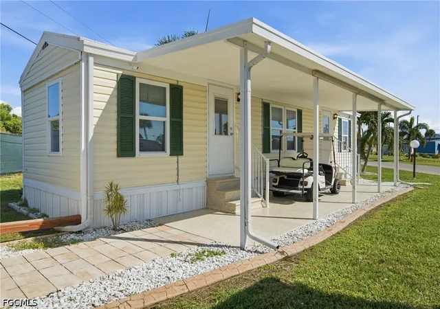 Photo 2 of Manufactured home for sale at 5558 Palm Beach Blvd #5, Fort Myers, FL 33905 | MLS# 2026034662 | Listing updated on 2026-08-23