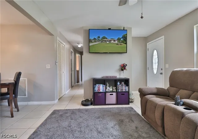 Photo 3 of Sale Pending at 205 Maine Ave, Fort Myers, FL 33905 | MLS# 2026034670 | Listing updated on 2026-08-18