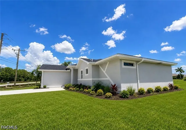 Photo 3 of Single family home for sale at 3569 Andalusia Blvd, Cape Coral, FL 33909 | MLS# 2026034760 | Listing updated on 2026-08-20