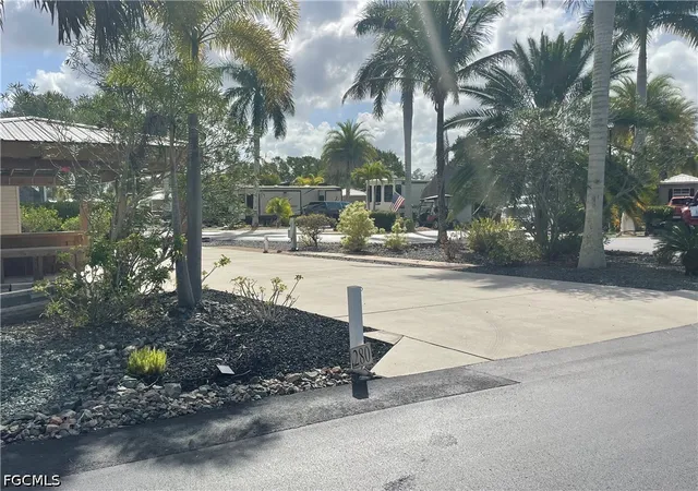 Photo 2 of Land for sale at 5235 Pineland Daisy Trl, Fort Myers, FL 33905 | MLS# 2026034766 | Listing updated on 2026-08-17