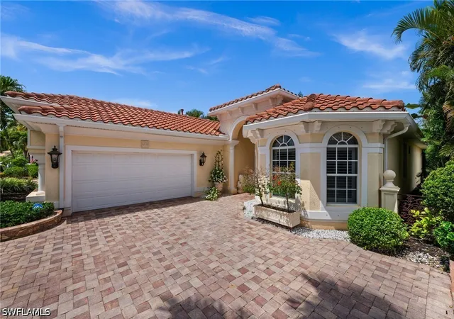 Photo 3 of Single family home for sale at 8725 Largo Mar Dr, Estero, FL 33967 | MLS# 226029598 | Listing updated on 2026-08-16