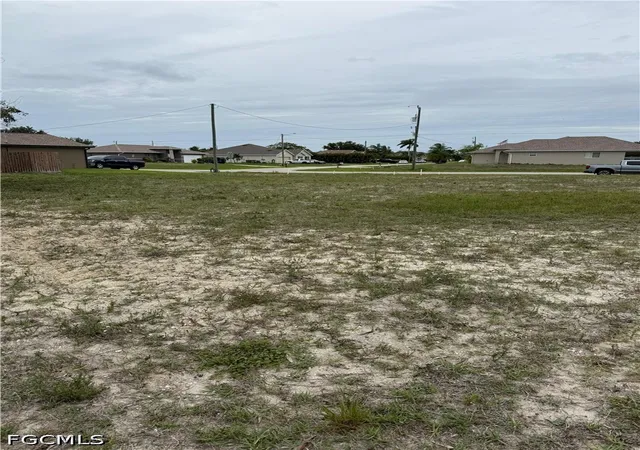 2nd image of 1828 Sw 32nd St, Cape Coral, FL 33914 | MLS# 2026034814