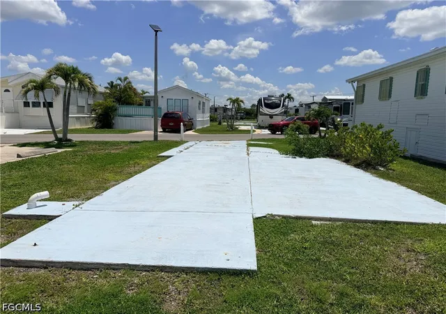 Photo 2 of Land for sale at 19681 Summerlin #189 Rd, Fort Myers, FL 33908 | MLS# 2026034847 | Listing updated on 2026-08-17