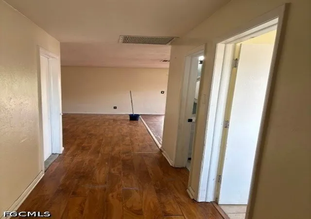 Listing Photo 4 - Condo for sale in building located at 2905 Santa Barbara Blvd, Cape Coral, FL 33914