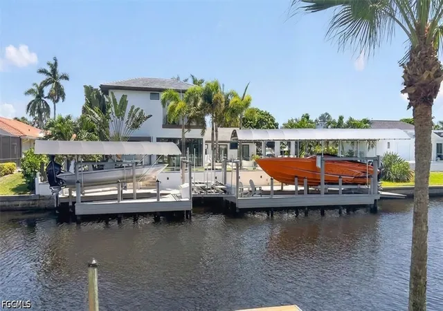 Photo 3 of Single family home for sale at 1021 Wittman Dr, Fort Myers, FL 33919 | MLS# 2026034887 | Listing updated on 2026-08-30
