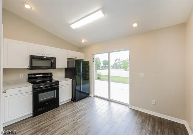 Photo 4 of Single family home for sale at 215 Manasota St, Fort Myers, FL 33913 | MLS# 2026034895 | Listing updated on 2026-08-17