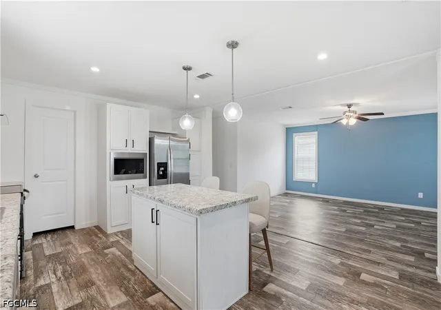 Photo 4 of Manufactured home for sale at 7 Birch Blvd, Fort Myers, FL 33908 | MLS# 2026034897 | Listing updated on 2026-08-17