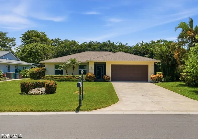Photo 1 of Sale Pending at 4601 Evergreen Lake Rd, Naples, FL 34112 | MLS# 226028763 | Listing updated on 2026-08-24