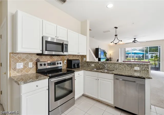Photo 3 of Sale Pending at 1148 Oxford Ln, Naples, FL 34105 | MLS# 226029474 | Listing updated on 2026-08-21