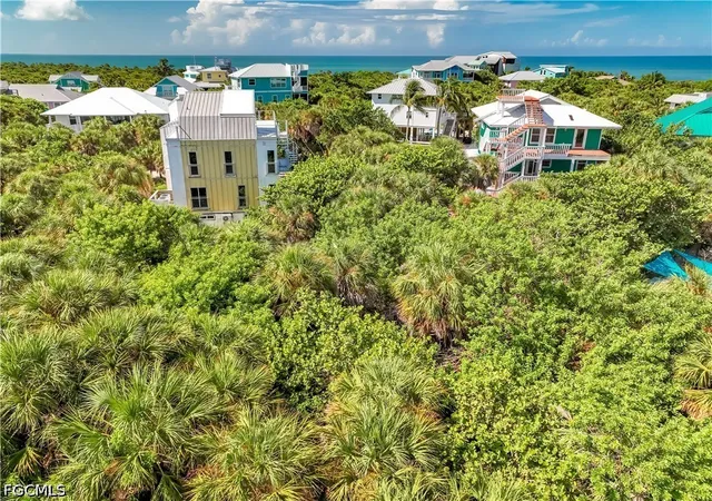 Photo 4 of Land for sale at 4531 Conch Shell Dr, Captiva, FL 33924 | MLS# 2026034990 | Listing updated on 2026-08-18