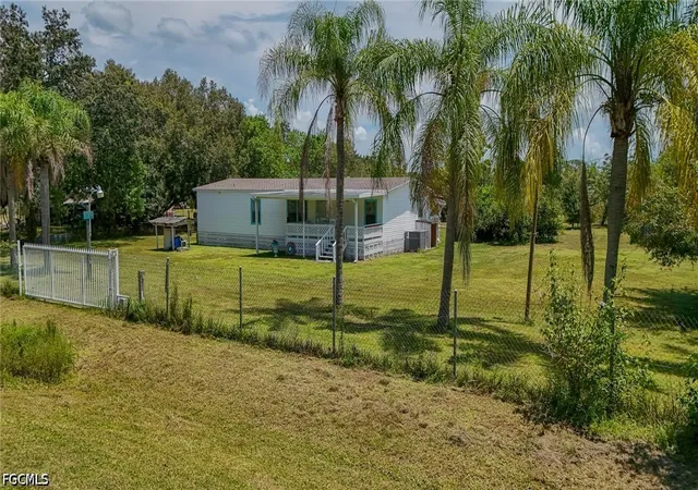 Photo 42 of Manufactured home for sale at 735 N Granja St, Clewiston, FL 33440 | MLS# 2026035045 | Listing updated on 2026-08-18
