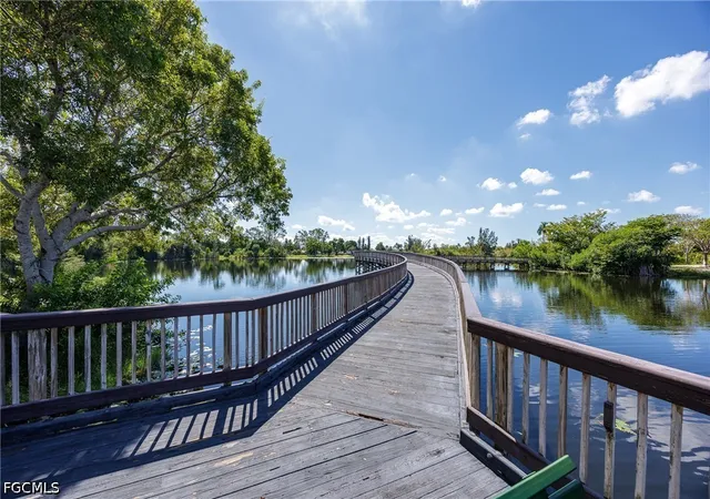 Listing Photo 2 - Condo for sale in building located at 14380 Riva Del Lago Dr, Fort Myers, FL 33907 - Unit #501