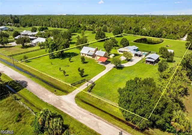 Photo 1 of Sale Pending at 5500/5510 Pangola Rd, Fort Myers, FL 33905 | MLS# 2026035099 | Listing updated on 2026-08-26