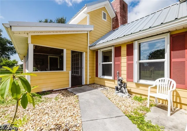 Photo 3 of Sale Pending at 5500/5510 Pangola Rd, Fort Myers, FL 33905 | MLS# 2026035099 | Listing updated on 2026-08-26