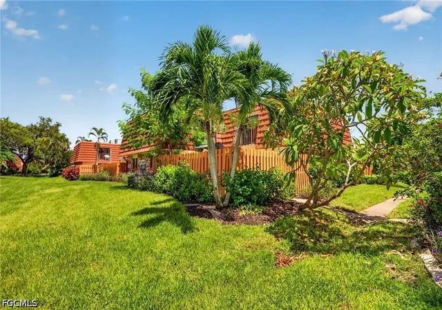 Photo 2 of Condo for sale at 1448 Park Shore Cir #2, Fort Myers, FL 33901 | MLS# 2026035117 | Listing updated on 2026-08-28