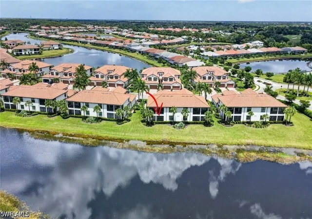 2nd image of 12047 Hawthorn Lake Dr, Fort Myers, FL 33913