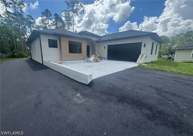 Photo 1 of Single family home for sale at 628 20th Street Se, Naples, FL 34117 | MLS# 226029872 | Listing updated on 2026-08-20