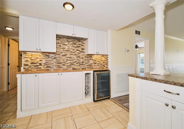 Listing Photo 5 - Condo for sale in building located at 4707 Se 5Th Ave, Cape Coral, FL 33904 - Unit #102
