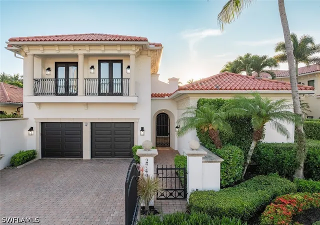 Photo 1 of Single family home for sale at 2749 Medallist Ln, Naples, FL 34109 | MLS# 226020150 | Listing updated on 2026-08-19