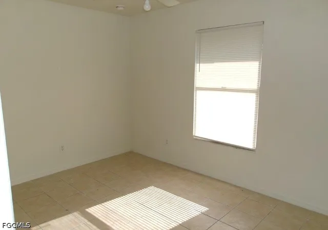 Photo 9 of Sale Pending at 3533 South St, Fort Myers, FL 33916 | MLS# 2026035247 | Listing updated on 2026-08-27