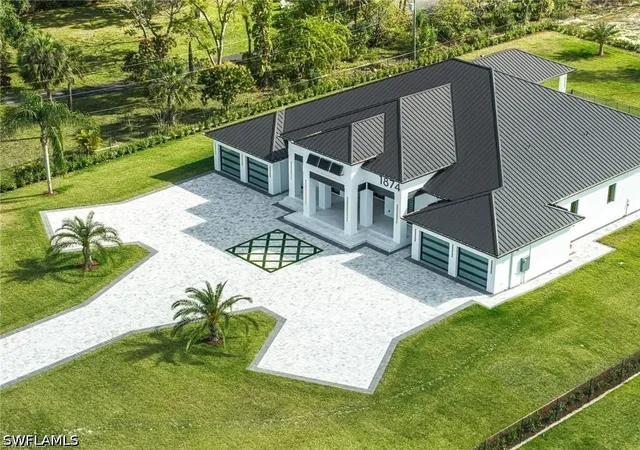 Photo 2 of Single family home for sale at 1874 39th Street Sw, Naples, FL 34117 | MLS# 226029650 | Listing updated on 2026-08-30