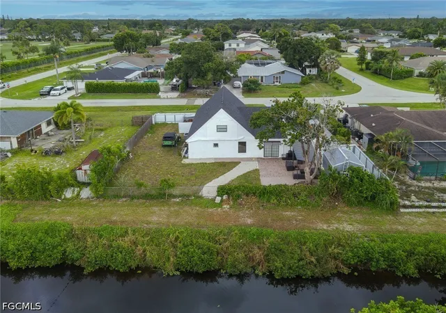 Photo 2 of Single family home for sale at 17472 Phlox Dr, Fort Myers, FL 33967 | MLS# 2026035303 | Listing updated on 2026-08-24