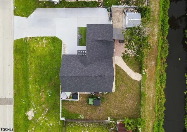 Photo 3 of Single family home for sale at 17472 Phlox Dr, Fort Myers, FL 33967 | MLS# 2026035303 | Listing updated on 2026-08-24