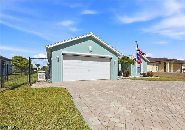 Photo 3 of Single family home for sale at 1901 Sw 14th Street, Cape Coral, FL 33991 | MLS# 2026035369 | Listing updated on 2026-08-20
