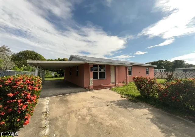 Photo 11 of Single family home for sale at 311 W El Paso Ave, Clewiston, FL 33440 | MLS# 2026035427 | Listing updated on 2026-08-25