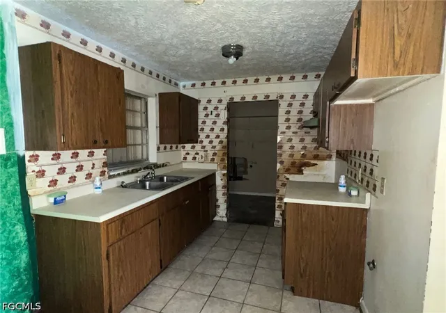 Photo 3 of Single family home for sale at 311 W El Paso Ave, Clewiston, FL 33440 | MLS# 2026035427 | Listing updated on 2026-08-25