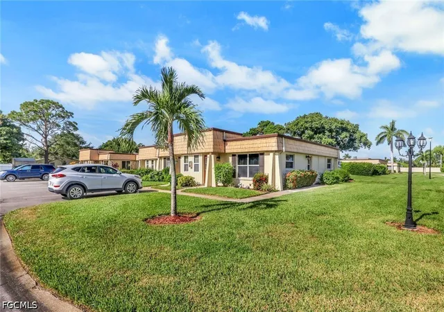 Photo 1 of Townhouse for sale at 46 Laconia Ct, Fort Myers, FL 33919 | MLS# 2026035488 | Listing updated on 2026-08-25
