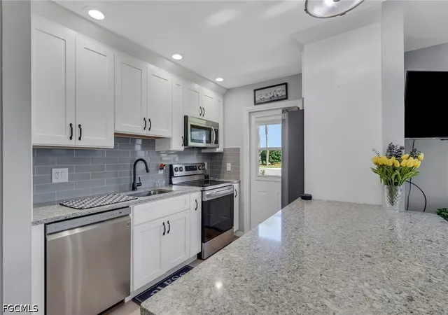 Photo 3 of Townhouse for sale at 46 Laconia Ct, Fort Myers, FL 33919 | MLS# 2026035488 | Listing updated on 2026-08-25