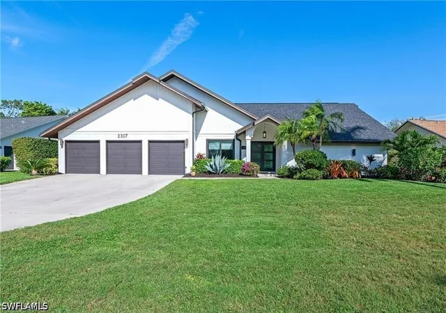 Photo 1 of Single family home for sale at 2307 Queens Way, Naples, FL 34112 | MLS# 226029963 | Listing updated on 2026-08-27