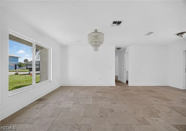 Photo 4 of Single family home for sale at 6049 Perthshire Ln, Fort Myers, FL 33908 | MLS# 2026035507 | Listing updated on 2026-08-20