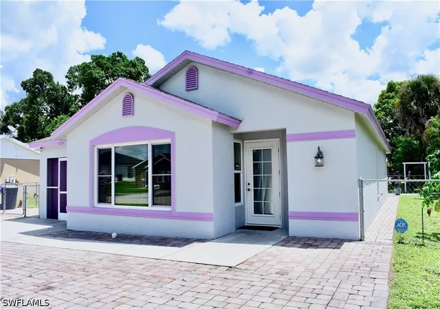 Photo 2 of Single family home for sale at 1169 Whitehead Crk Loop, Fort Myers, FL 33916 | MLS# 226030146 | Listing updated on 2026-08-20
