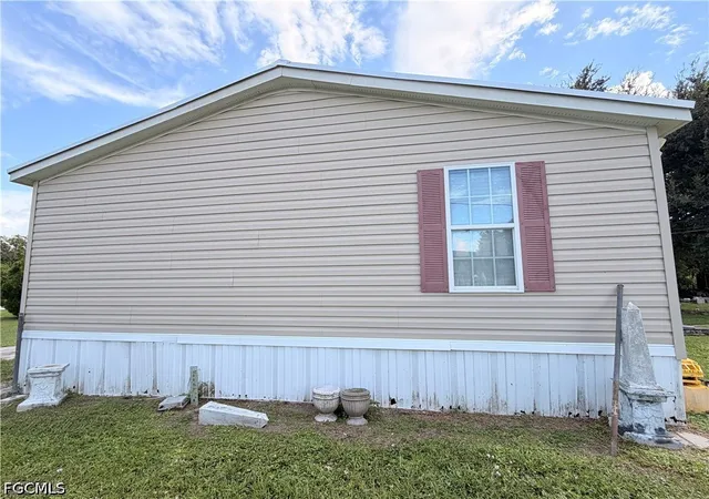 Photo 3 of Manufactured home for sale at 8240 Penny Dr, North Fort Myers, FL 33917 | MLS# 2026035534 | Listing updated on 2026-08-25