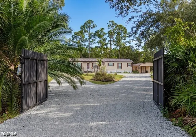 Photo 1 of Sale Pending at 4075 Fort Center Ave, Labelle, FL 33935 | MLS# 2026035599 | Listing updated on 2026-10-07