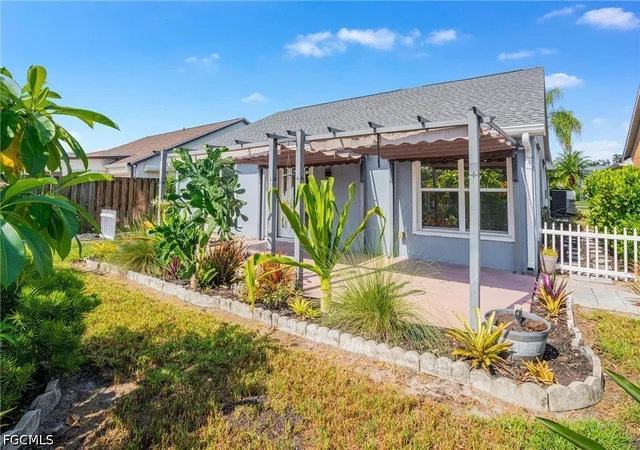 Photo 3 of Single family home for sale at 15064 Cloverdale Dr, Fort Myers, FL 33919 | MLS# 2026035622 | Listing updated on 2026-10-04