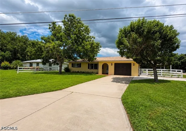 39th image of 1798 Marilyn Dr, North Fort Myers, FL 33917 | MLS# 2026035769